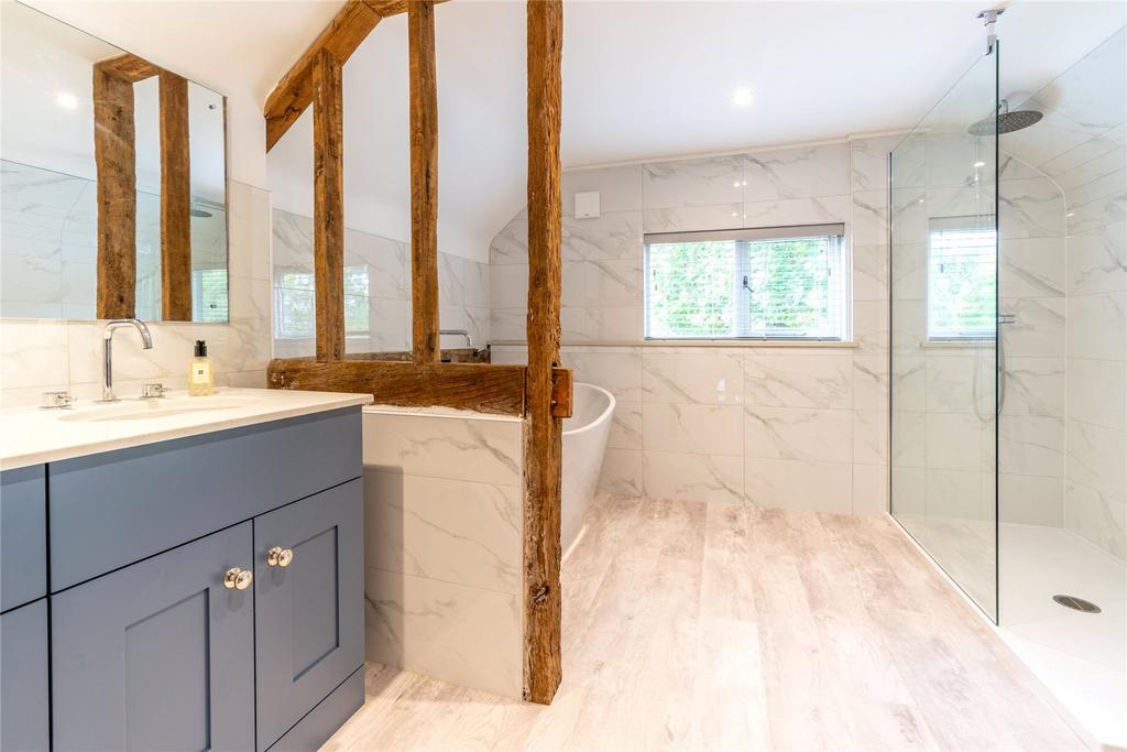Main Bathroom