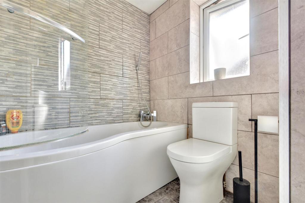 Bathroom.jpeg