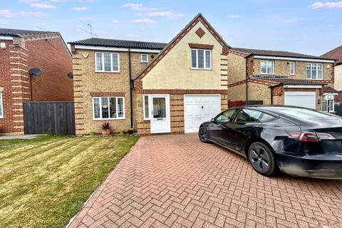 Melville Avenue, South Beach, Blyth, Northumberland, NE24 3SU
