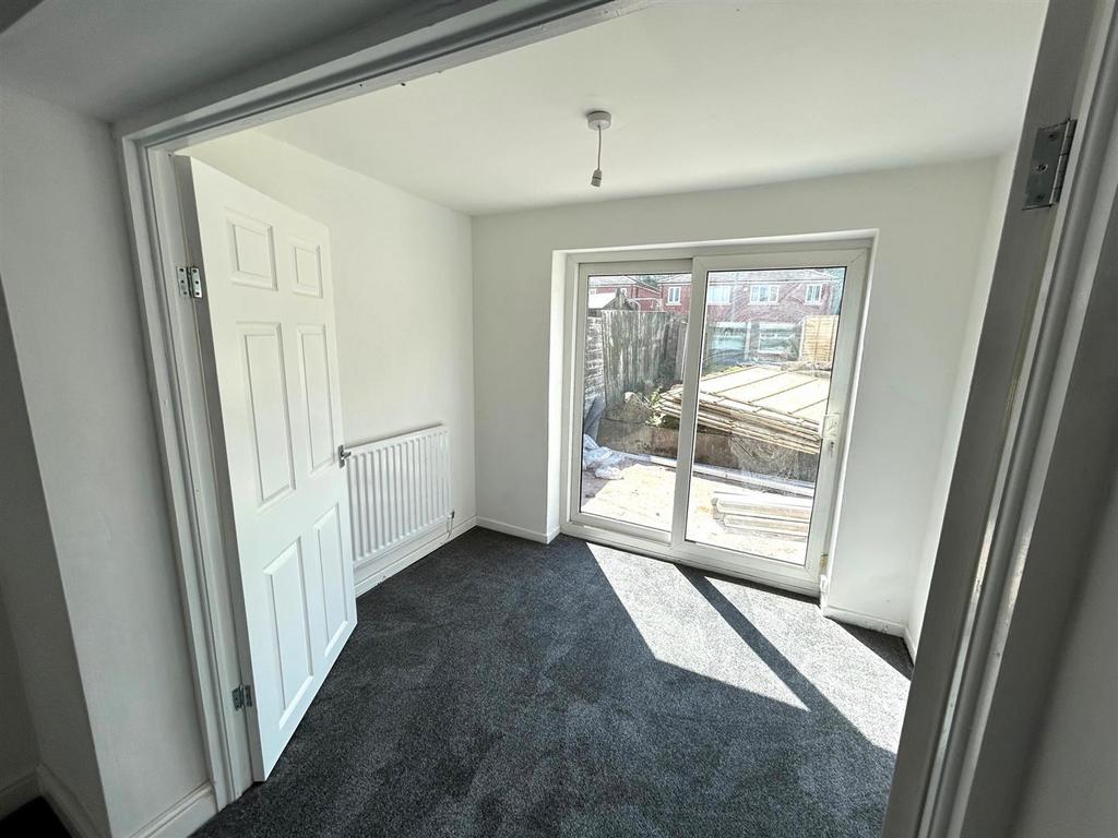 Dining Room.jpg