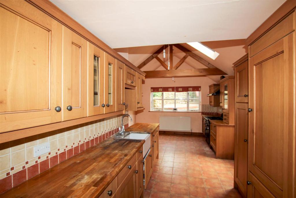 Kitchen & Dining Area - c.JPG