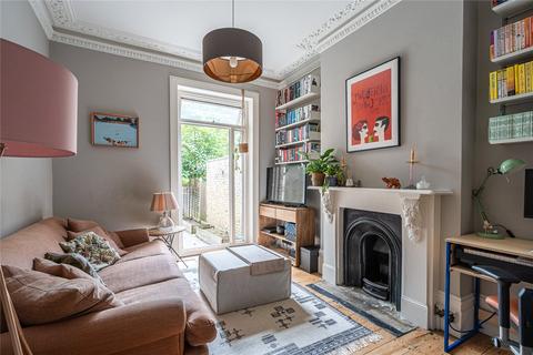 Deronda Road, London, SE24