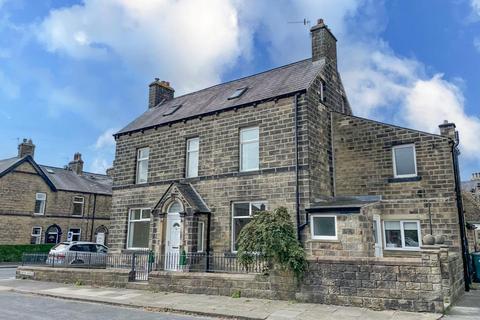 Green Avenue, Silsden