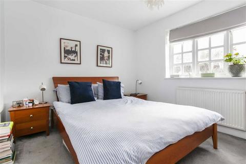 undefined, Amies Street, London SW11