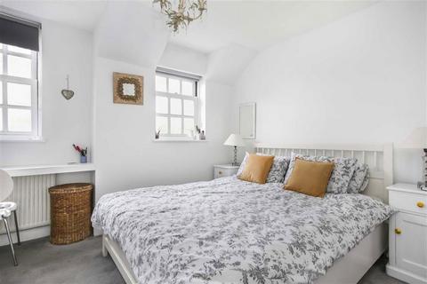 undefined, Amies Street, London SW11