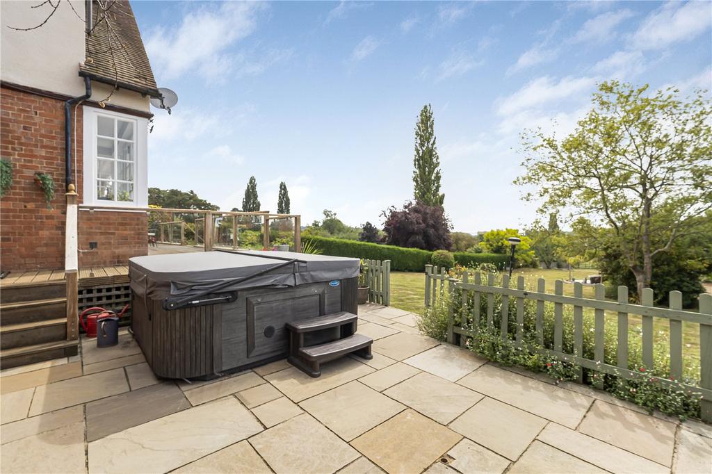 Paced Terrace