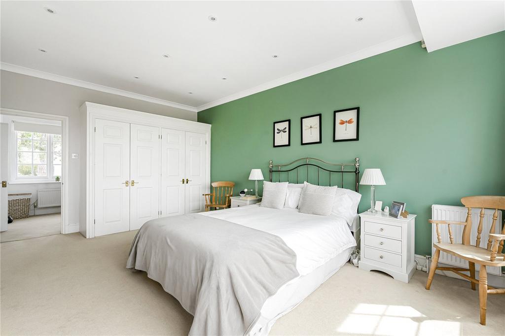 Main Bedroom