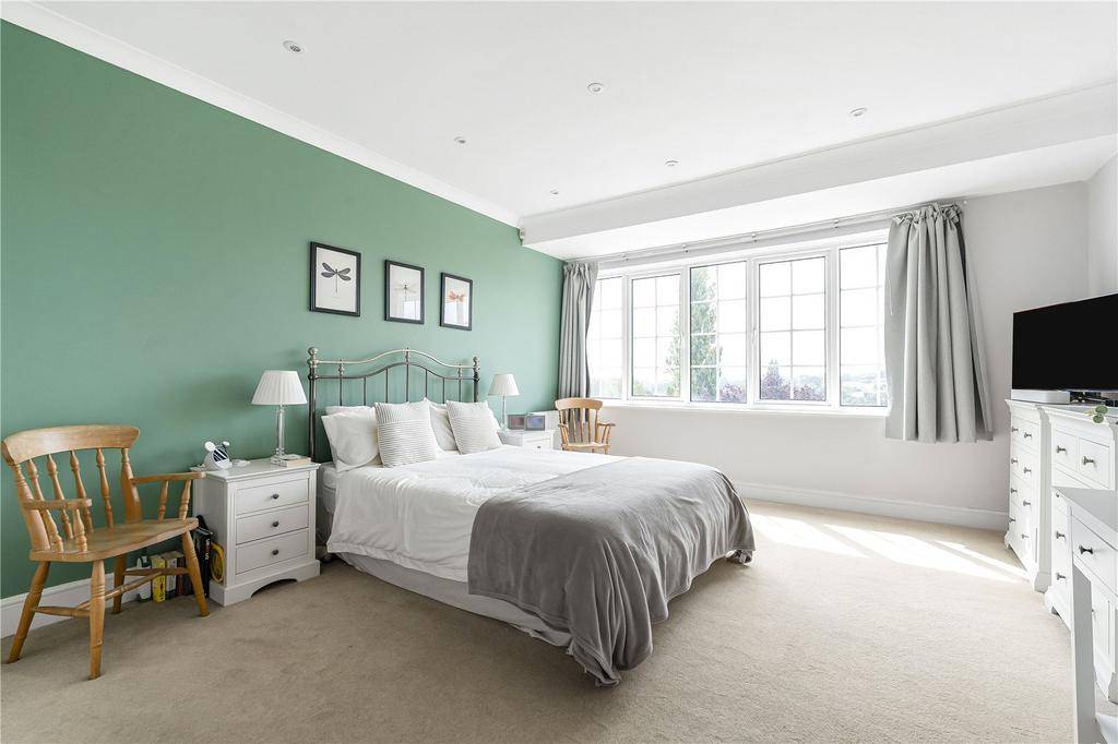 Main Bedroom