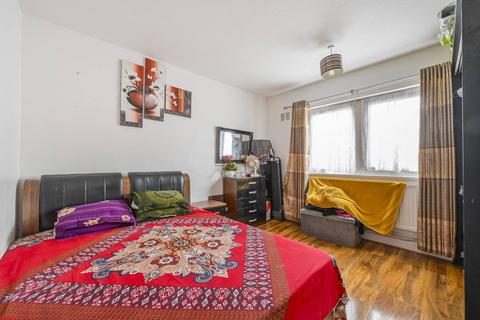 2 bedroom flat for sale, Poplar High Street, Poplar, London, E14