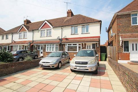 3 bedroom end of terrace house for sale, Queens Road, Eastbourne, BN23 6JT