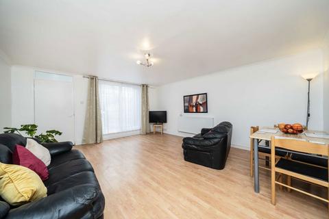 undefined, Pottery Road, Brentford TW8