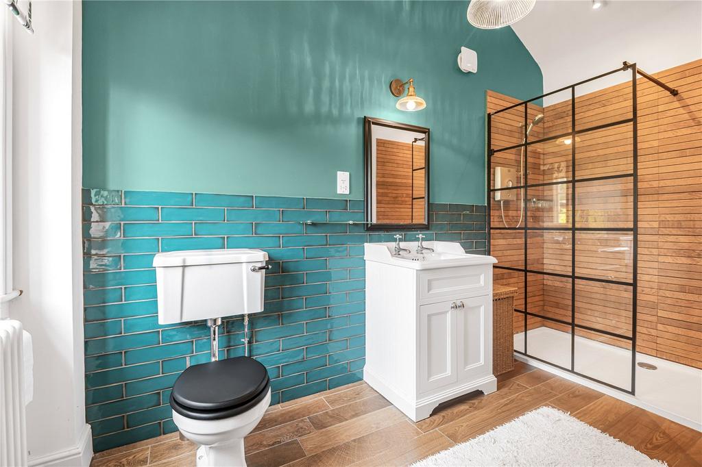 En Suite Shower