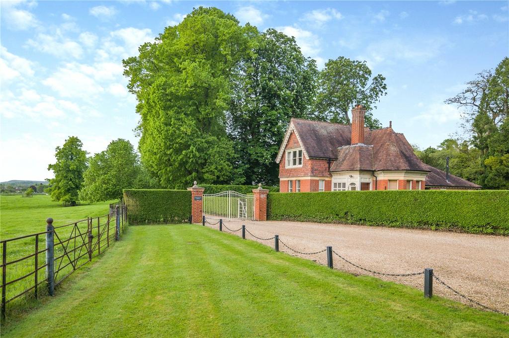 Driveway and Lodge