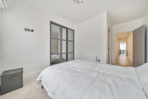 48a Rosemont Road, London, W3 9LY