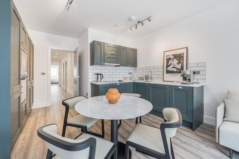2 bedroom apartment for sale, Rosemont Road, London
