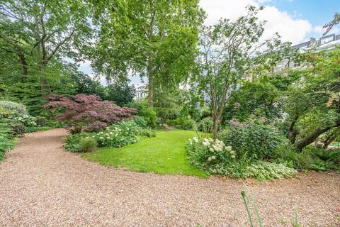 2 bedroom flat for sale, Arundel Gardens, Notting Hill, London, W11