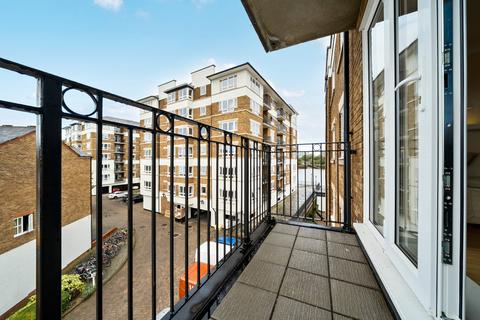 2 bedroom flat for sale, Abbotshade Road, London, SE16