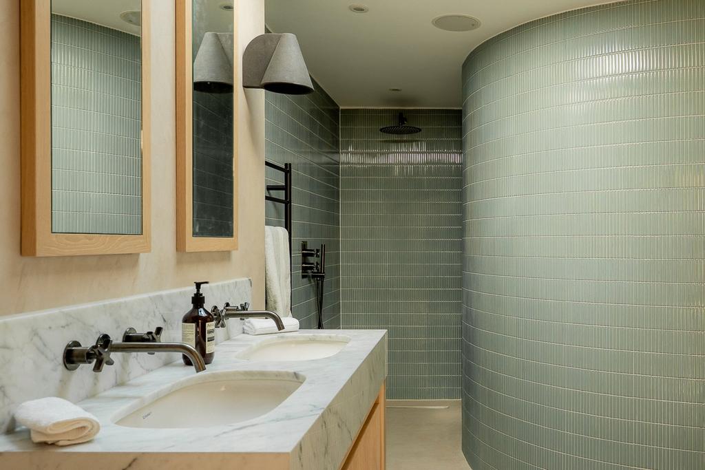 Ensuite