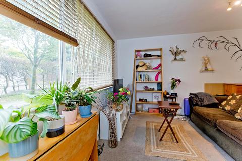Studio for sale, Haverstock Hill, NW3 4RS