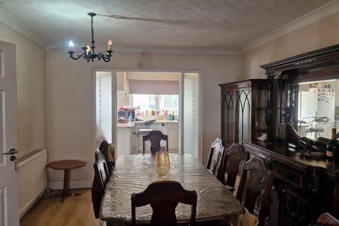 undefined, Keswick Drive, Enfield, EN3