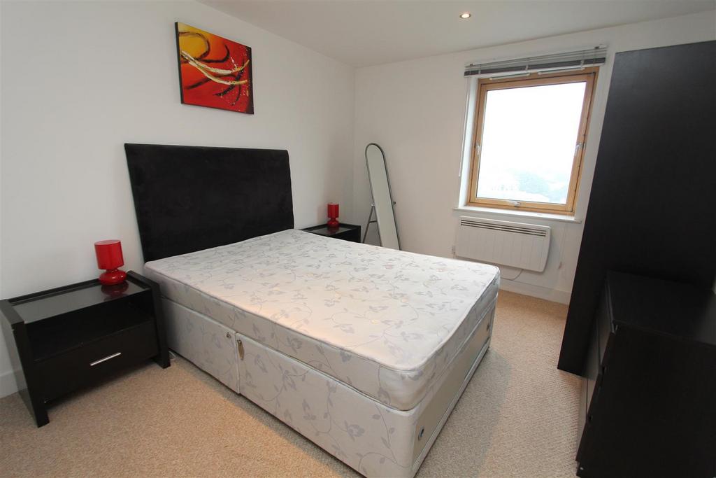 Bedroom.JPG