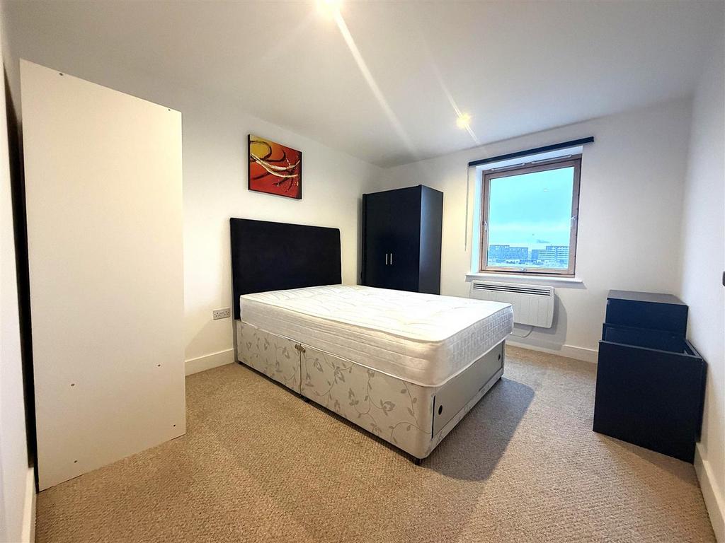 Bedroom .jpeg