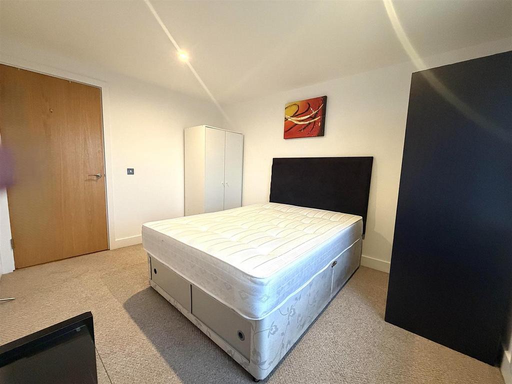 Bedroom 2.jpeg