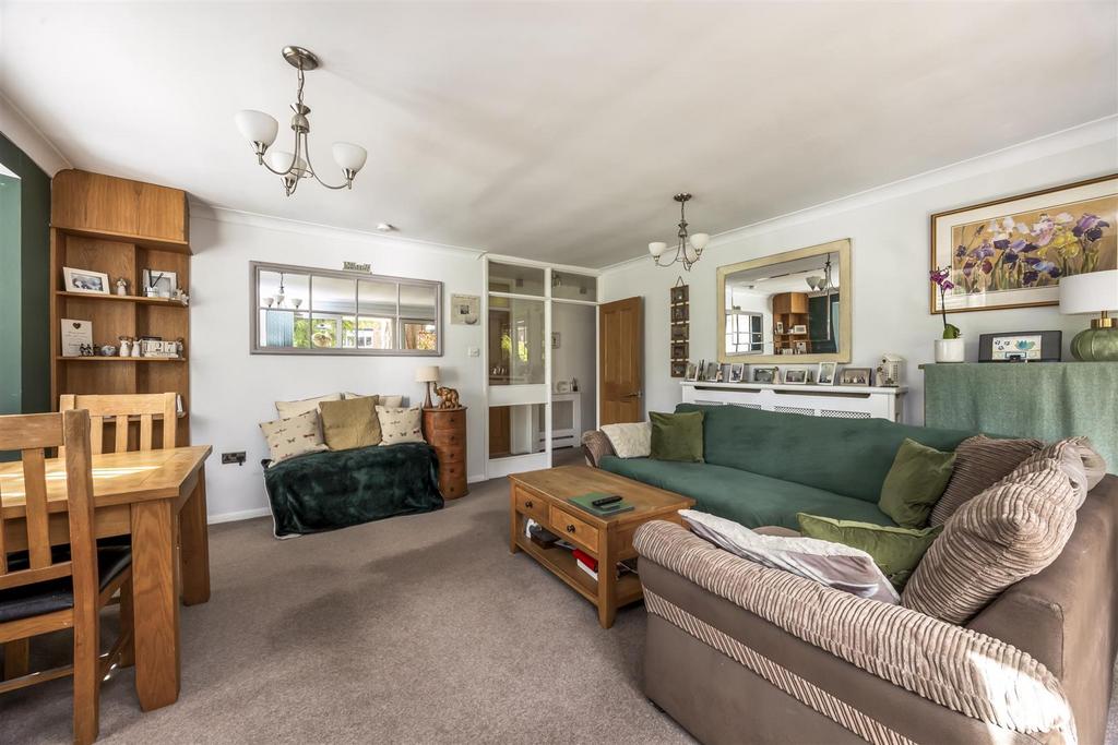 Living/Dining Room