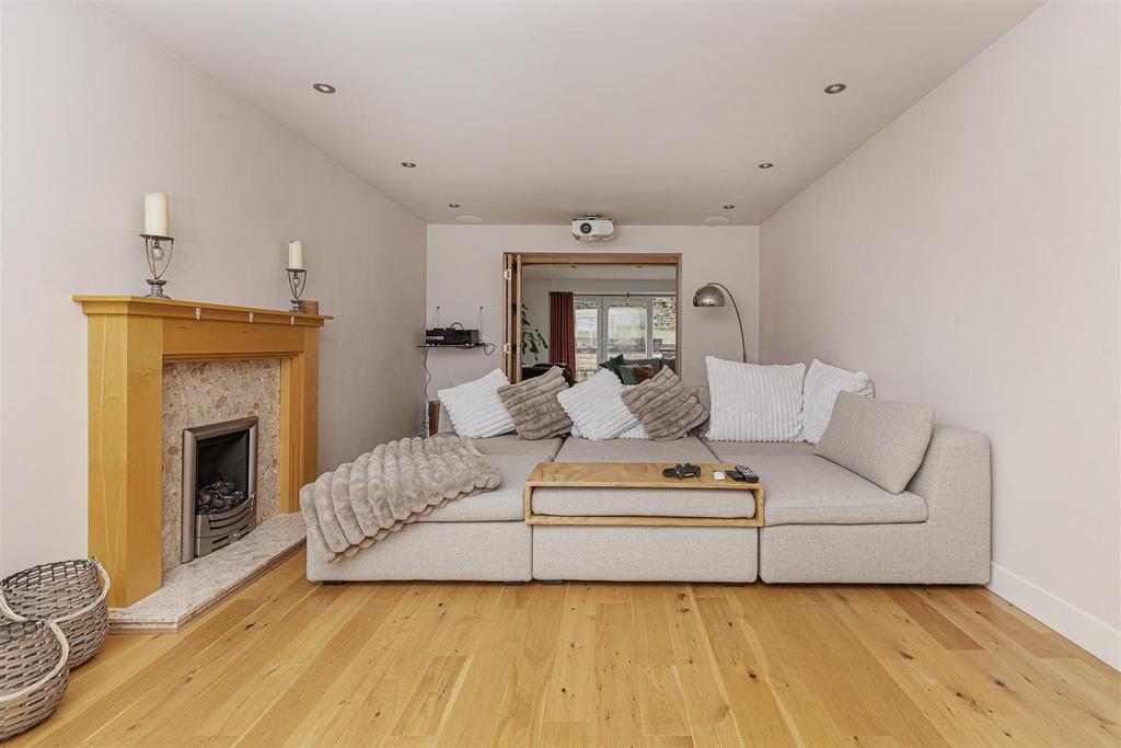 Bramleys Estate Agents - Oakfield Drive - Mirfield