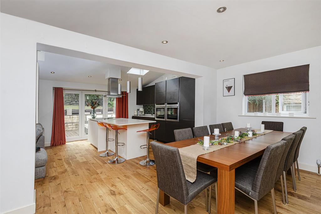 Bramleys Estate Agents - Oakfield Drive - Mirfield