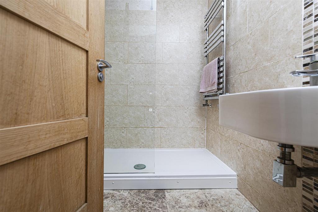 Bramleys Estate Agents - Oakfield Drive - Mirfield