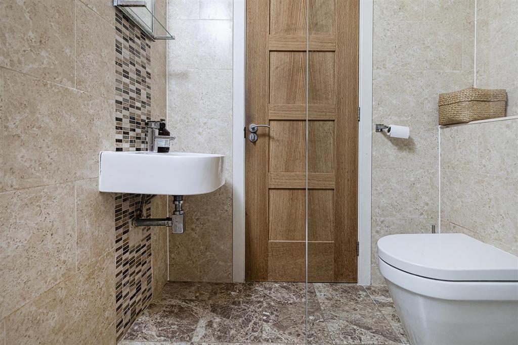 Bramleys Estate Agents - Oakfield Drive - Mirfield