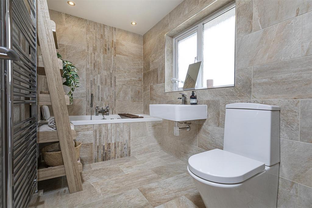 Bramleys Estate Agents - Oakfield Drive - Mirfield