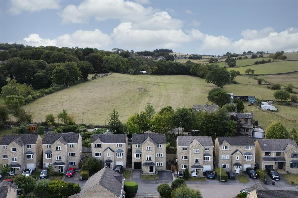 Bramleys Estate Agents - Oakfield Drive - Mirfield