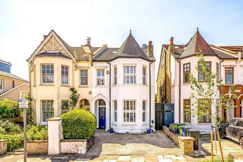 13 Marlborough Road, London, W5 5NY