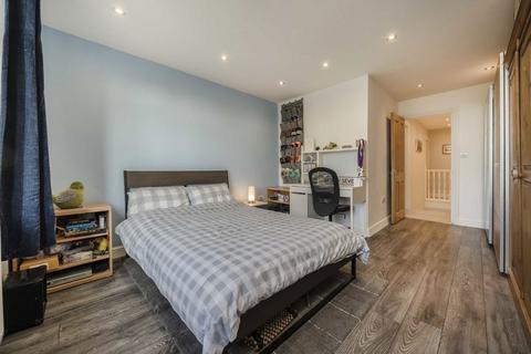 13 Marlborough Road, London, W5 5NY