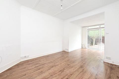 undefined, Station Crescent, Surrey TW15
