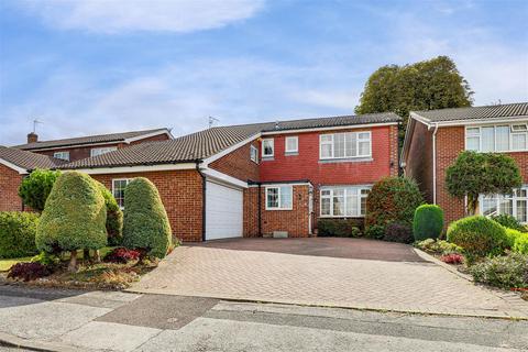 4 bedroom detached house for sale, Plains Farm Close, Mapperley NG3