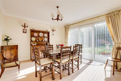 4 bedroom detached house for sale, Plains Farm Close, Mapperley NG3