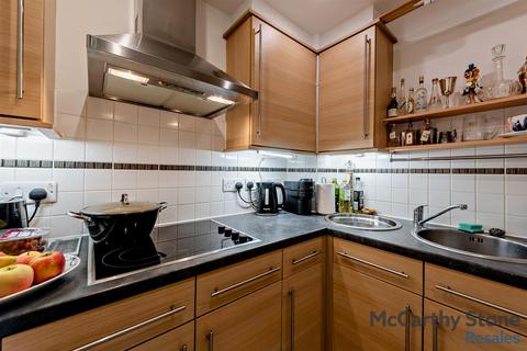 1 bedroom apartment for sale, Claridge House, Church Street, Littlehampton, BN17 5FE