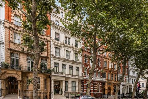 2 bedroom flat for sale, Queen's Gate, London SW7