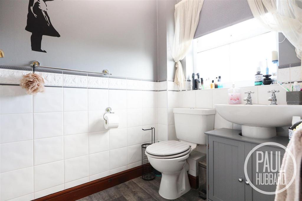 7 r5 a3707.jpg