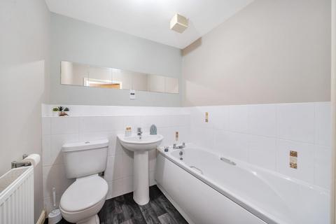 20 Bridge Close, Church Fenton, Tadcaster, LS24 9GZ