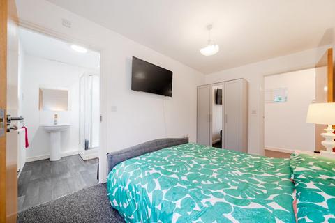 20 Bridge Close, Church Fenton, Tadcaster, LS24 9GZ
