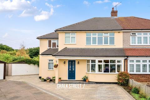 12 Dart Close, Upminster, RM14 1PR