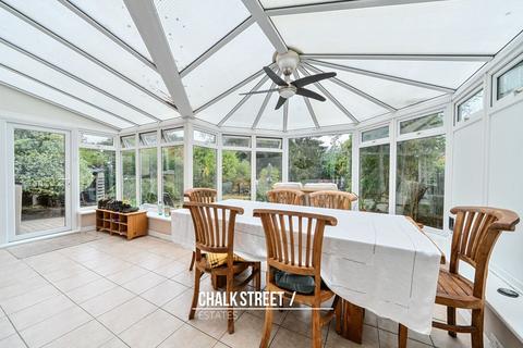 12 Dart Close, Upminster, RM14 1PR