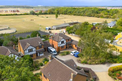 5 bedroom detached house for sale, London Road, Yaxley, PE7