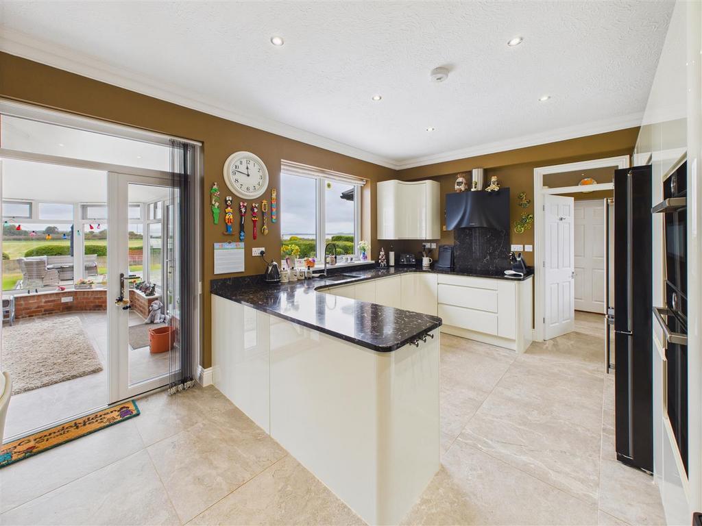 Breakfast Kitchen