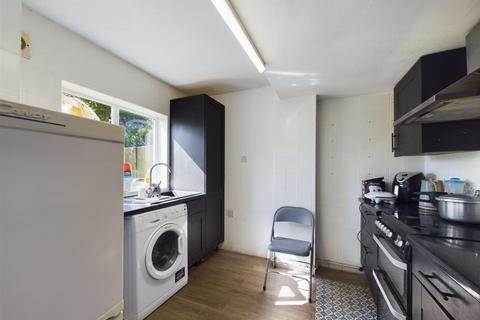 undefined, Willow Road, Aylesbury HP19