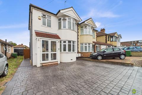 16 Cray Road, Belvedere, DA17 6NB